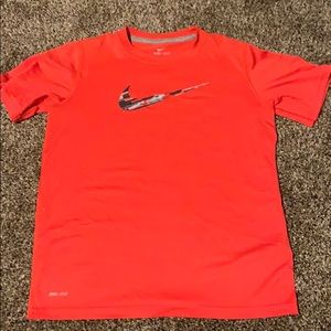 Nike T-Shirt (Dri-Fit)